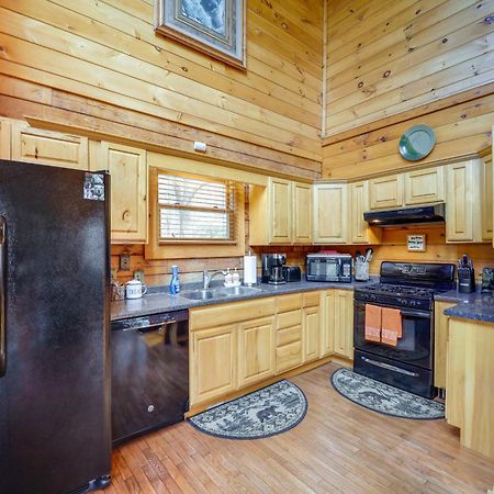 Cabin On 22 Acres With Patio - 3 Mi To Blowing Rock! Lenoir Exterior photo