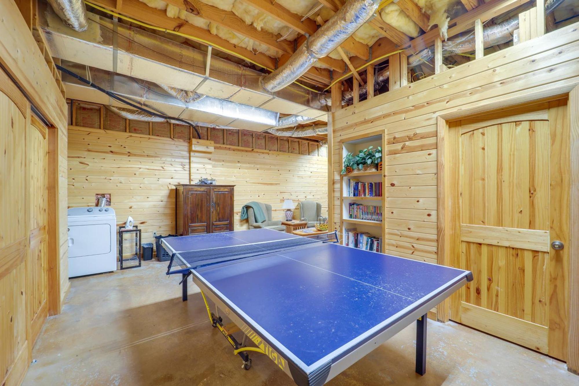 Cabin On 22 Acres With Patio - 3 Mi To Blowing Rock! Lenoir Exterior photo