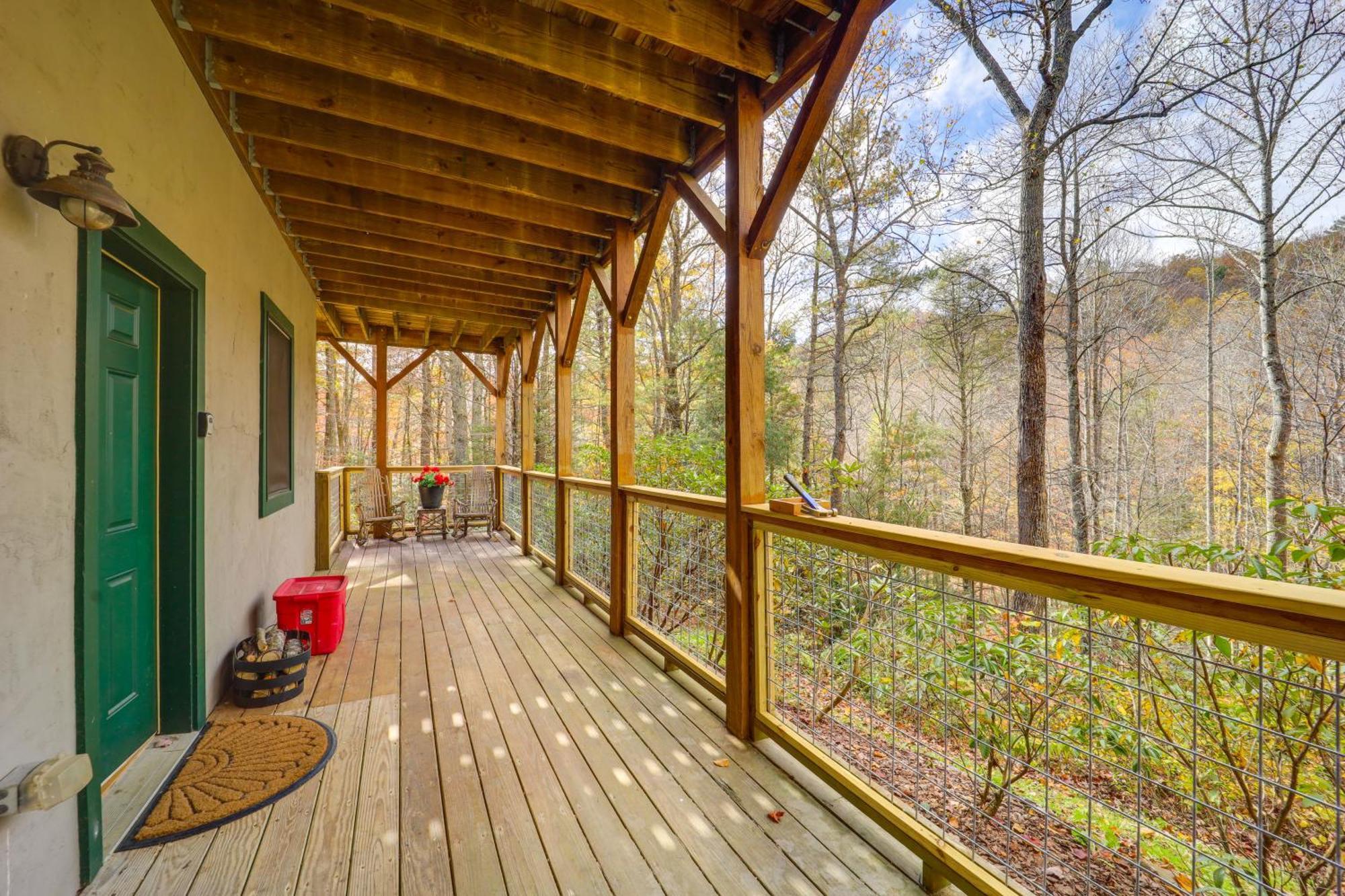 Cabin On 22 Acres With Patio - 3 Mi To Blowing Rock! Lenoir Exterior photo