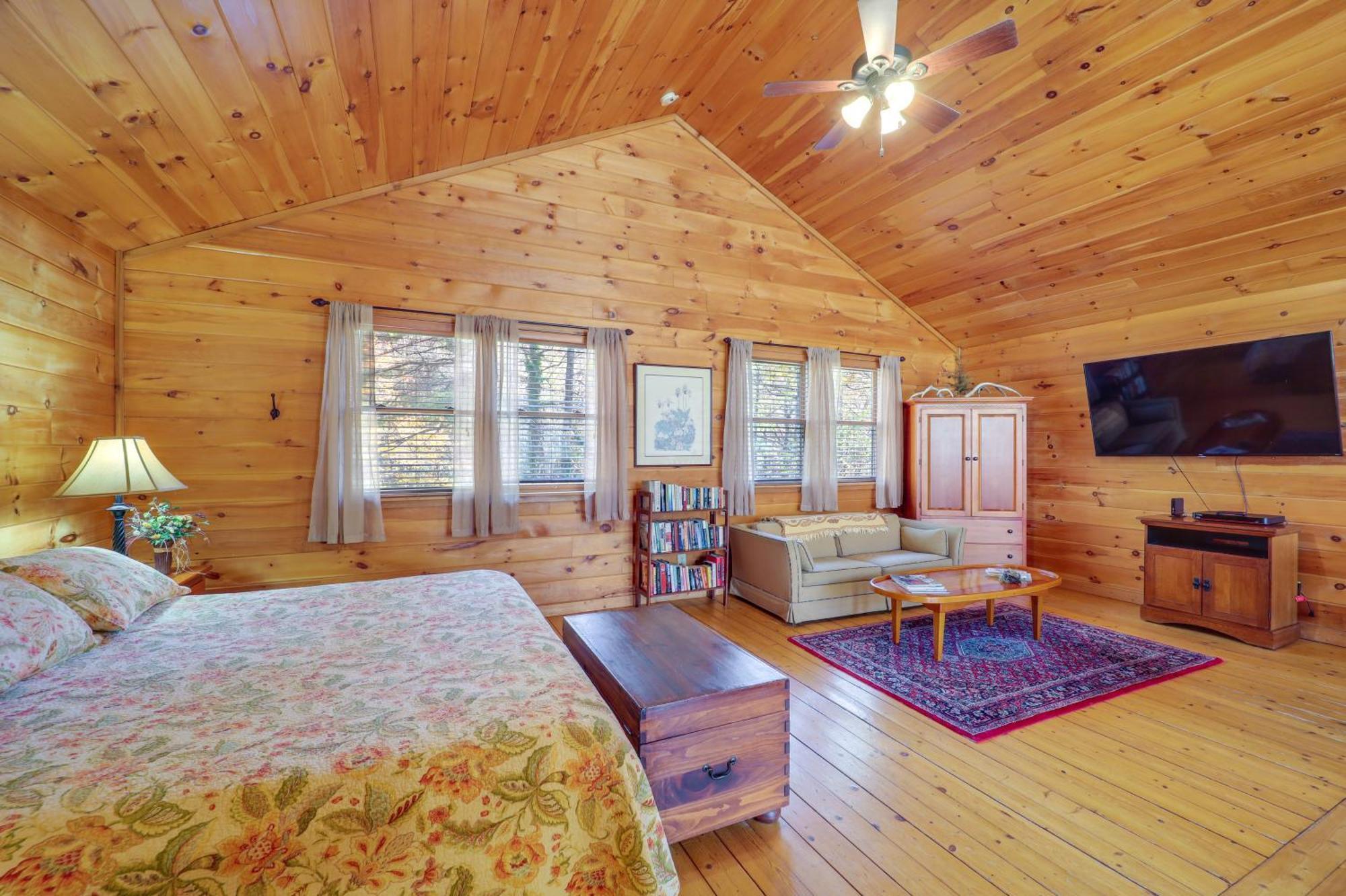 Cabin On 22 Acres With Patio - 3 Mi To Blowing Rock! Lenoir Exterior photo