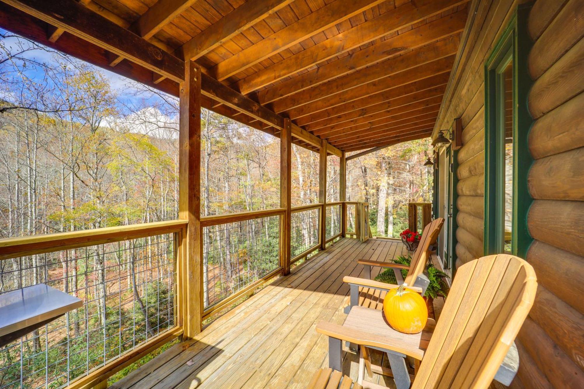 Cabin On 22 Acres With Patio - 3 Mi To Blowing Rock! Lenoir Exterior photo